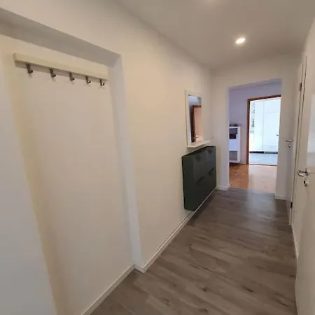 Voll Ausgestattete Mit Suedbalkon Familien- & Hundefreundlich Apartman *